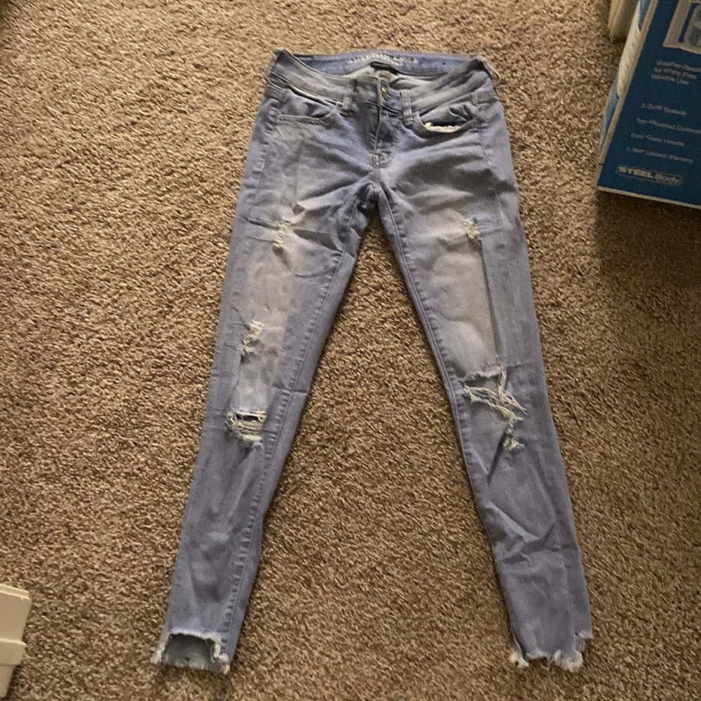 American eagle ripped skinny jeans